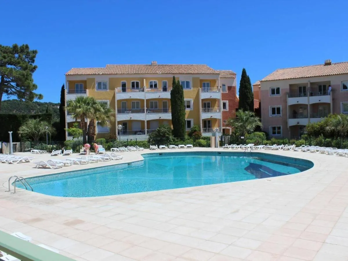 Daire Les Issambres: Studio Cabine 4 Couchages, Clim, Piscine, Parking - Fr-1-226-84
